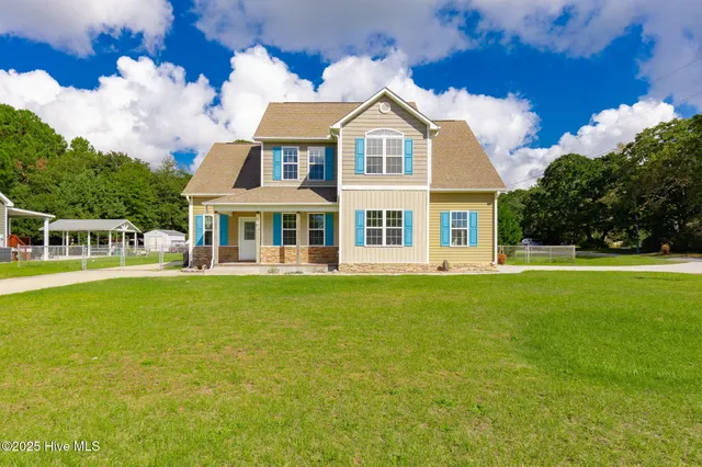 $2,700 | 106 Barbour Drive, Newport, NC 28570