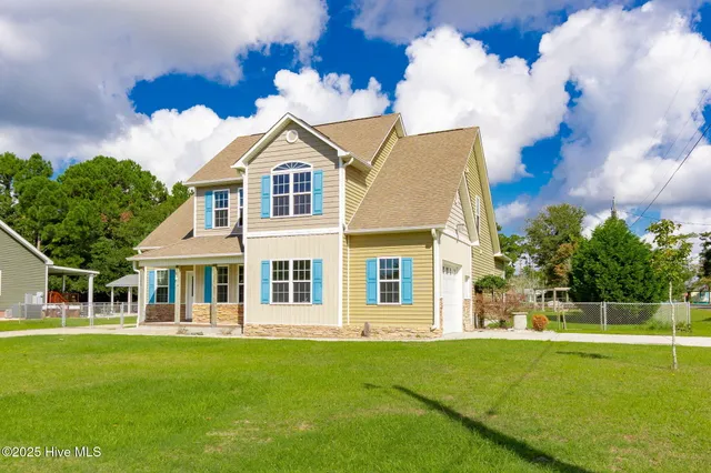 $2,700 | 106 Barbour Drive, Newport, NC 28570