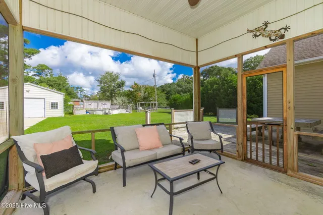 $2,700 | 106 Barbour Drive, Newport, NC 28570