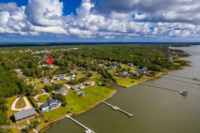 $2,700 | 106 Barbour Drive, Newport, NC 28570