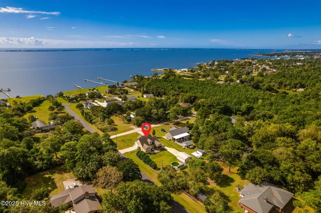 $2,700 | 106 Barbour Drive, Newport, NC 28570