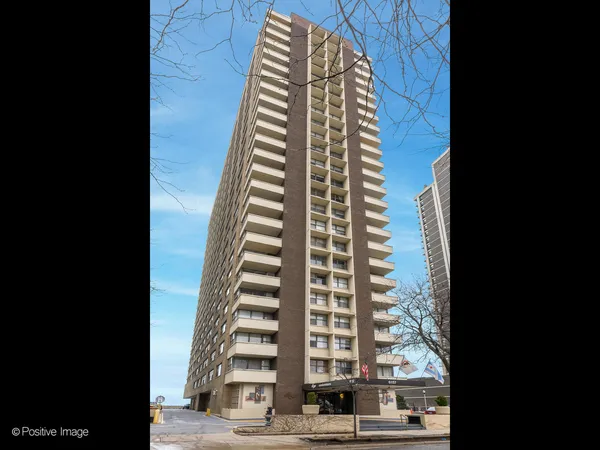 $314,900 | 6157 North Sheridan Road, Unit 9J, Chicago, IL 60660