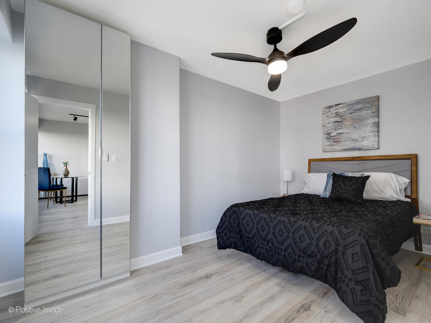 6157 North Sheridan Road, Unit 9J Chicago, IL 60660 - Photo 10 of 22