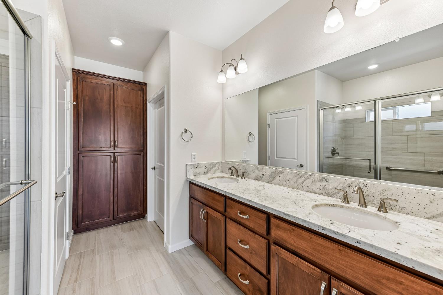 945 Norman Road Galt, CA 95632 - Photo 6 of 9
