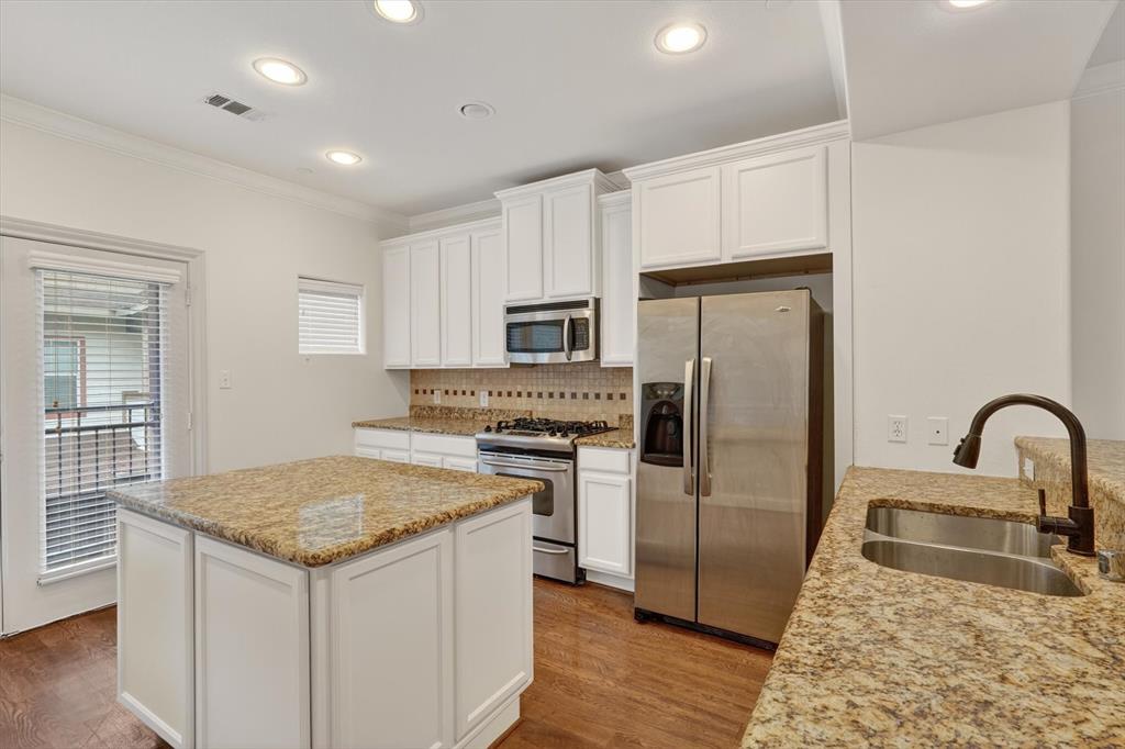 5747 Prospect Avenue, Unit B Dallas, TX 75206 - Photo 10 of 26
