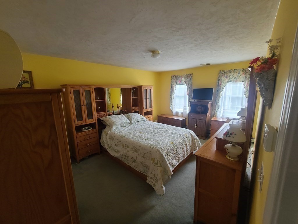 102 Wampanoag Road Raynham, MA 02767 - Photo 17 of 22 Gallery Image 17