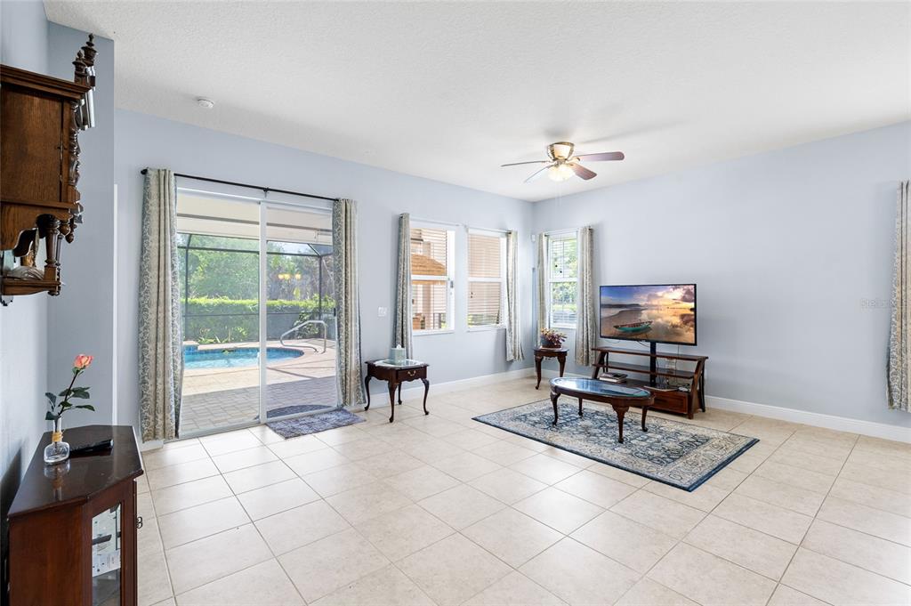 5212 Rosefinch Place Lithia, FL 33547 - Photo 13 of 75
