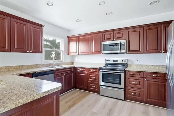 $3,300 | 515 46th Street West, Palmetto, FL 34221