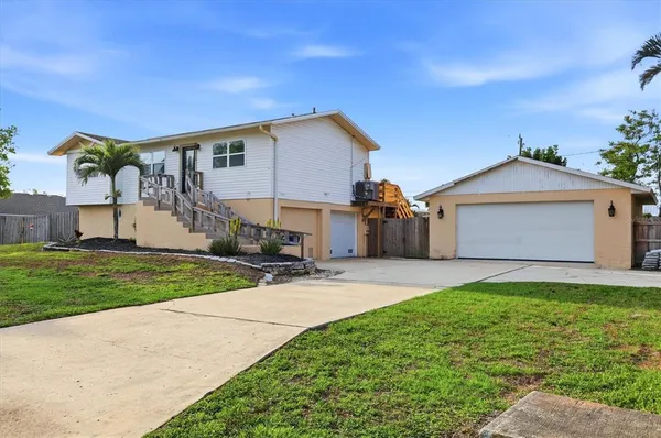 $3,300 | 515 46th Street West, Palmetto, FL 34221