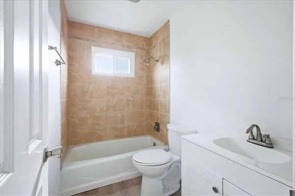 $3,300 | 515 46th Street West, Palmetto, FL 34221