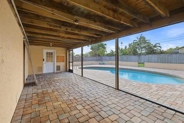 $3,300 | 515 46th Street West, Palmetto, FL 34221