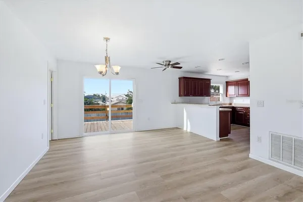 $3,300 | 515 46th Street West, Palmetto, FL 34221