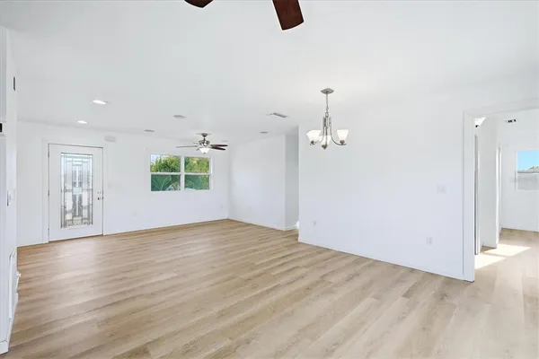 $3,300 | 515 46th Street West, Palmetto, FL 34221