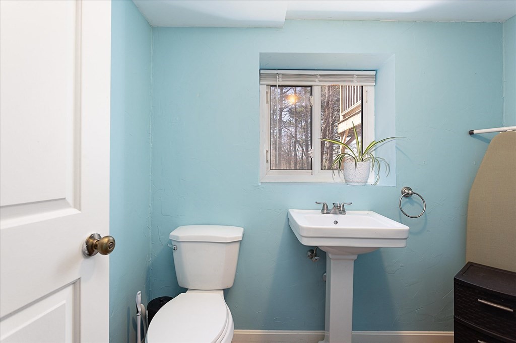 604 Podunk Road East Brookfield, MA 01515 - Photo 21 of 27 Gallery Image 21