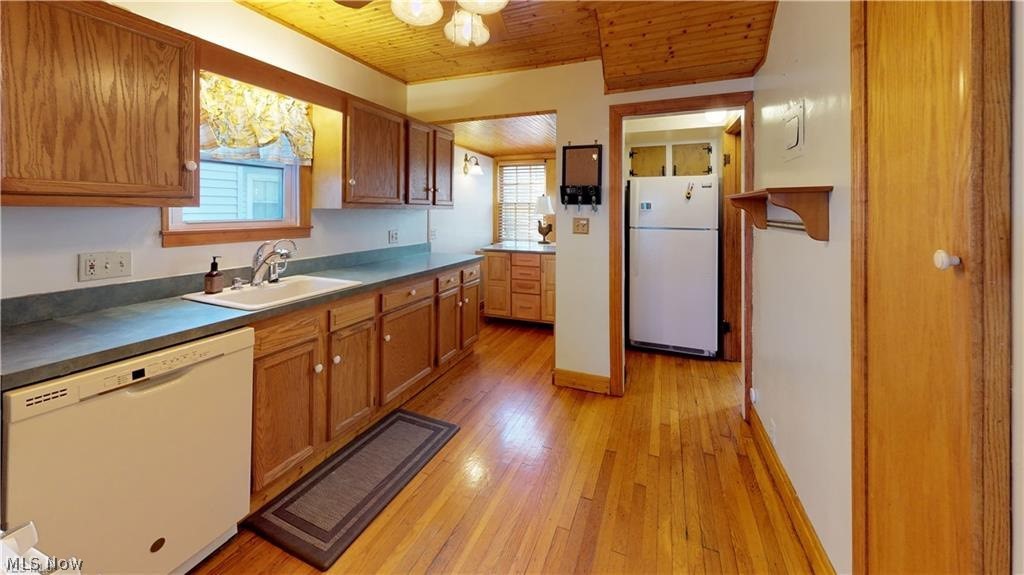 3850 Merrymound Road Cleveland, OH 44121 - Photo 6 of 25