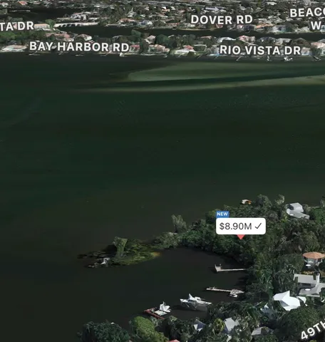 a view of a basket ball court