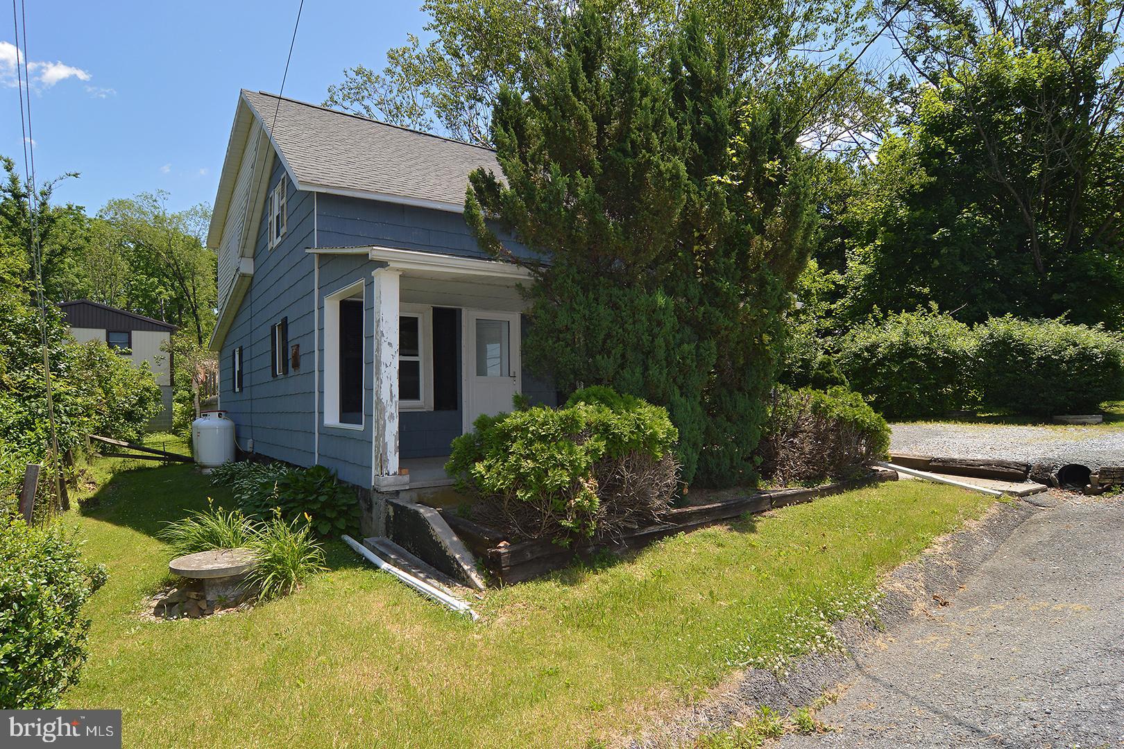 184 Lyons Road Mertztown, PA 19539 - Photo 3 of 42 Gallery Image 3