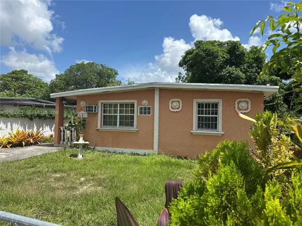 $399,000 | Alhambra Heights, North Miami, FL 33168