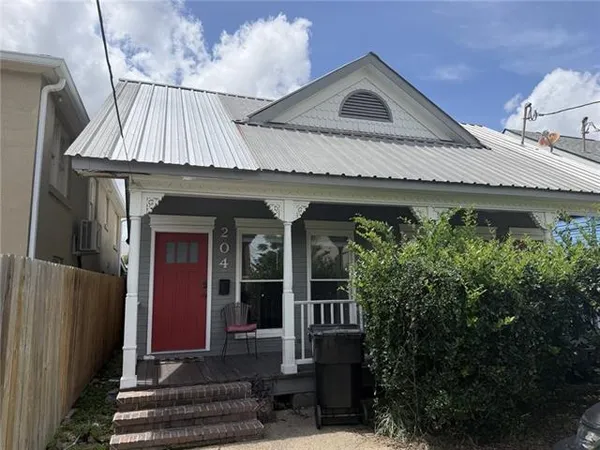 $1,395 | 204 Cherokee Street, New Orleans, LA 70118