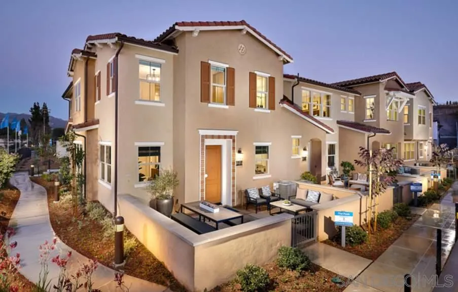 1152 Delpy View Point, Unit 102 Vista, CA 92084 - Photo 2 of 11 Gallery Image 2