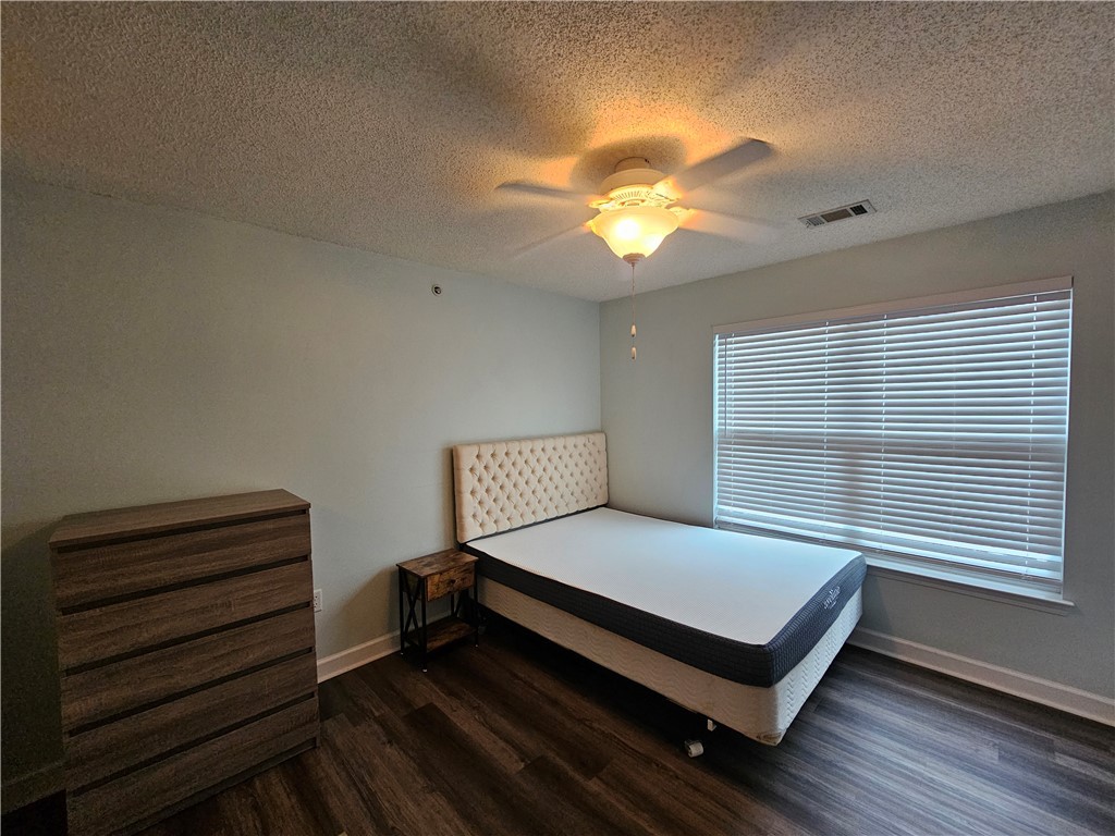 731 Harts Cove Way Seneca, SC 29678 - Photo 11 of 39