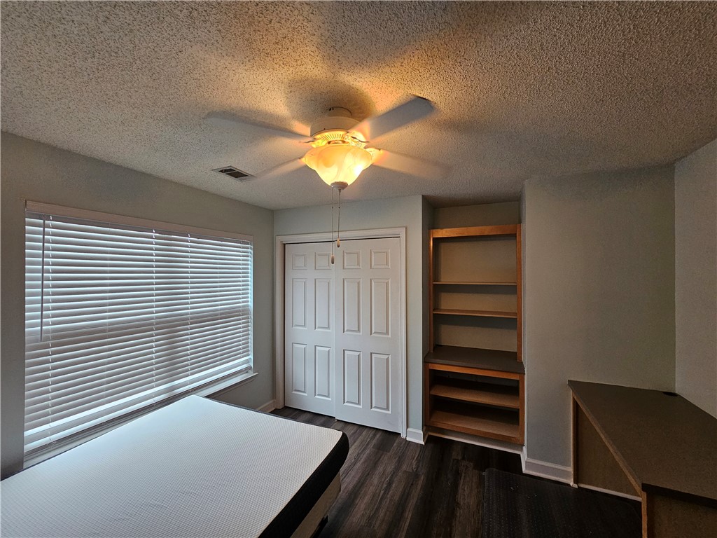 731 Harts Cove Way Seneca, SC 29678 - Photo 12 of 39