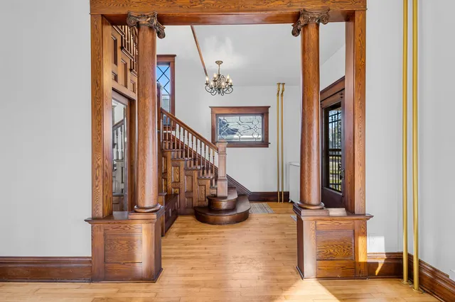 $299,900 | 145 South Franklin Street, Shawano, WI 54166