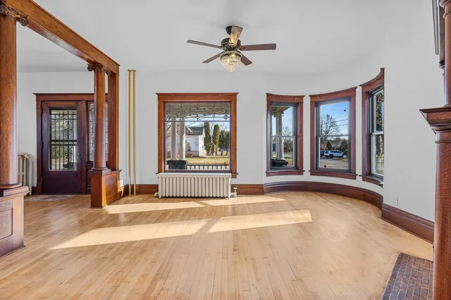 $299,900 | 145 South Franklin Street, Shawano, WI 54166