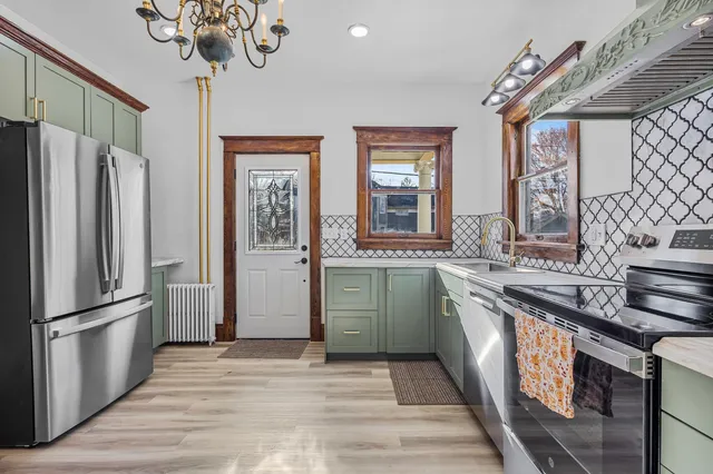 $299,900 | 145 South Franklin Street, Shawano, WI 54166