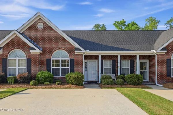 $202,500 | 150 Oak Towne Drive, Unit F3, Greenville, NC 27858