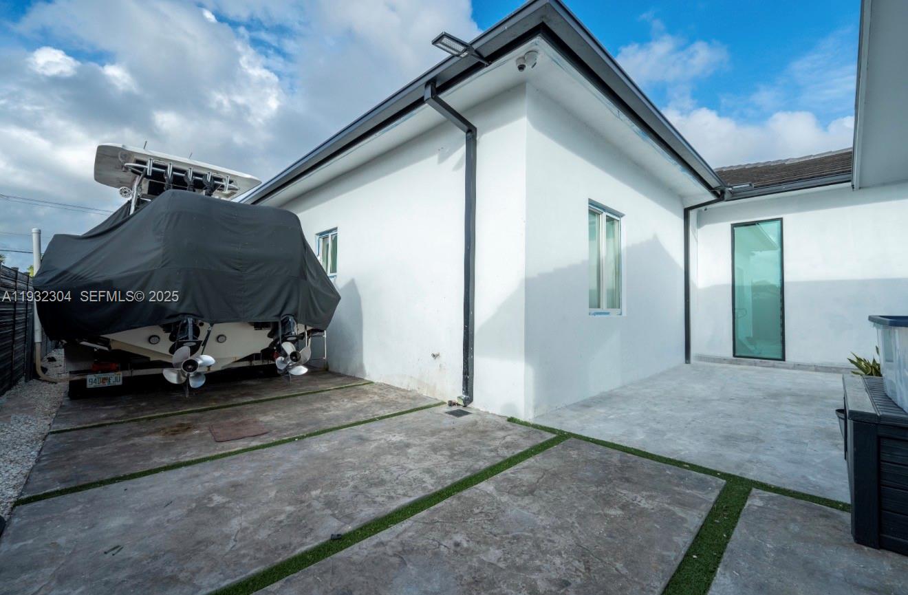 10850 Southwest 32nd Street Miami, FL 33165 - Photo 38 of 48