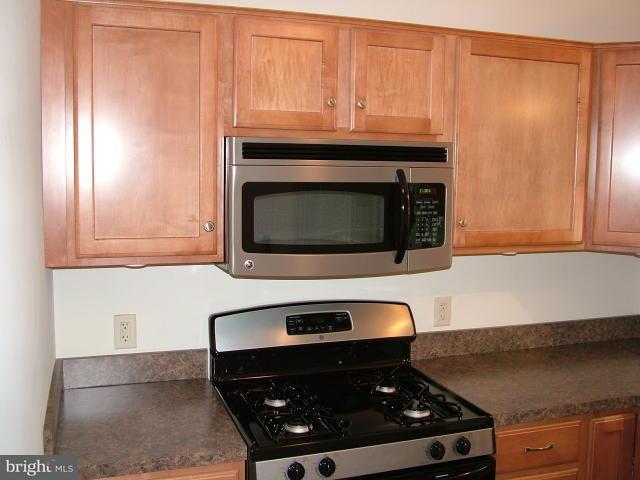 703-a Pleasure Road Lancaster, PA 17601 - Photo 2 of 10 Gallery Image 2
