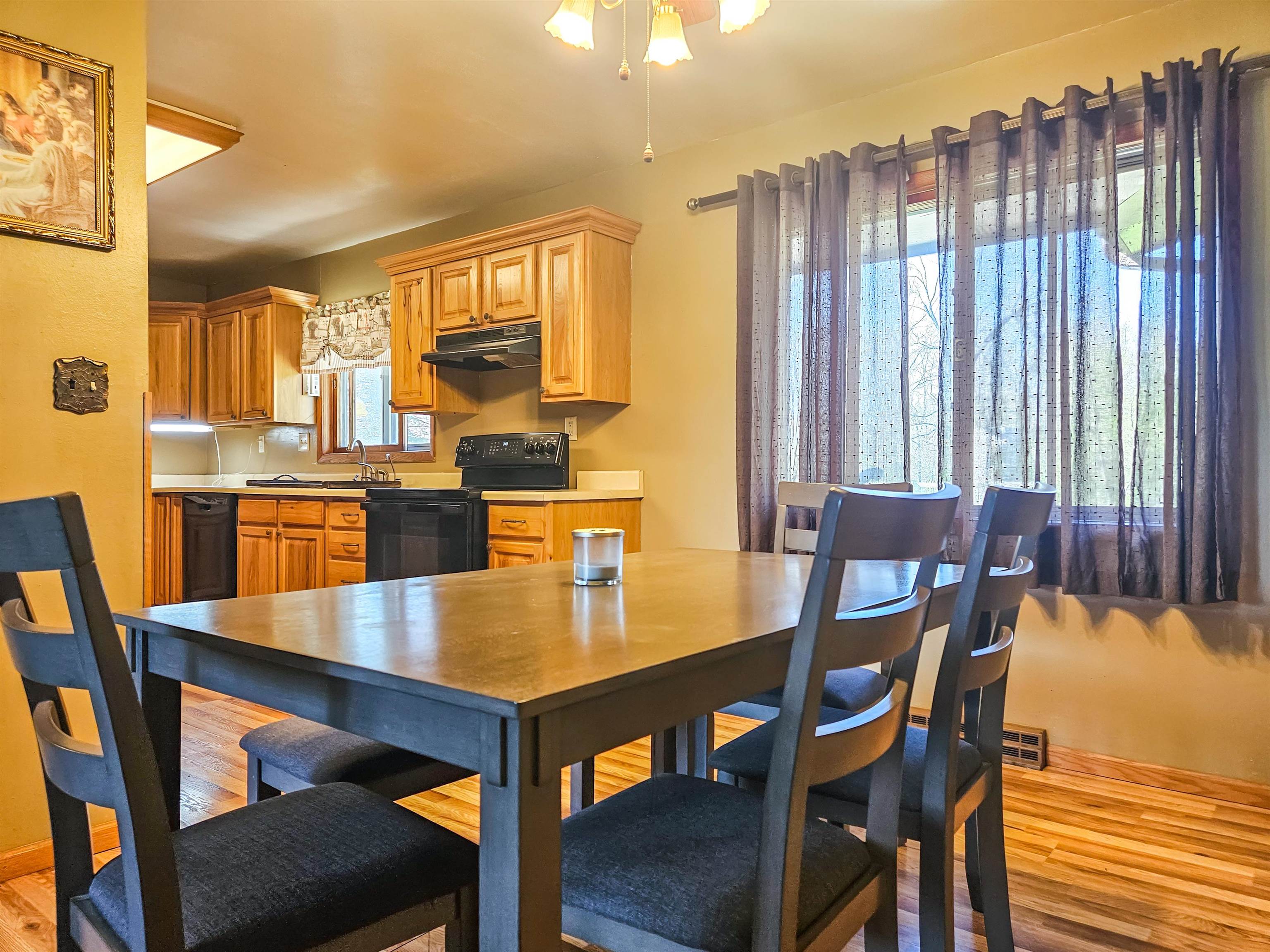 10726 West County Rd K Beloit, WI 53511 - Photo 11 of 36