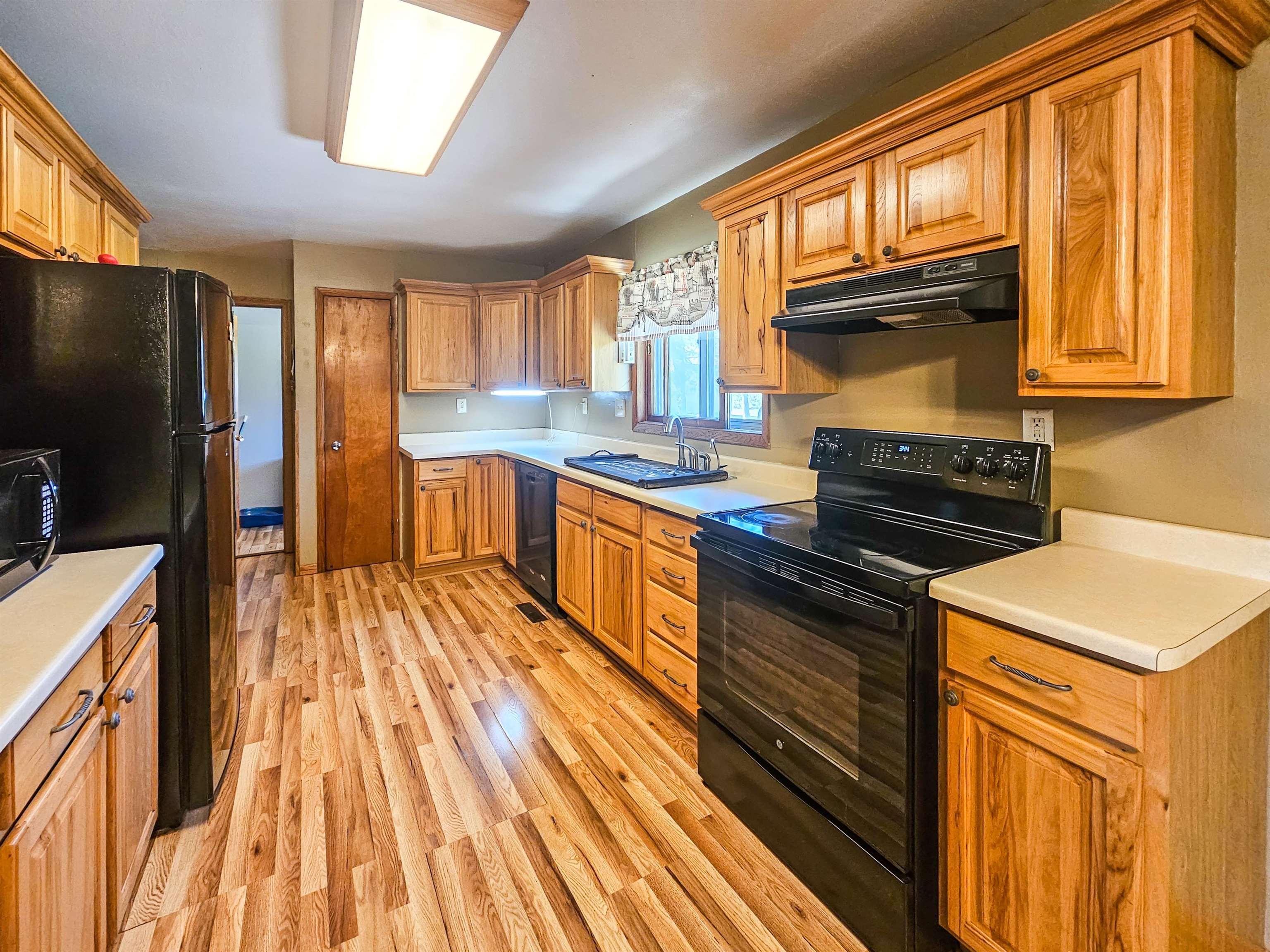 10726 West County Rd K Beloit, WI 53511 - Photo 14 of 36