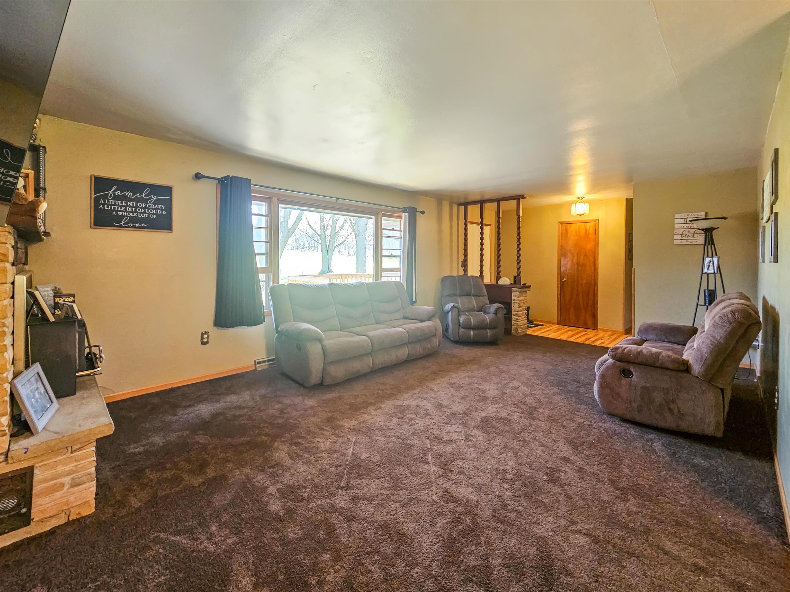 10726 West County Rd K Beloit, WI 53511 - Photo 8 of 36