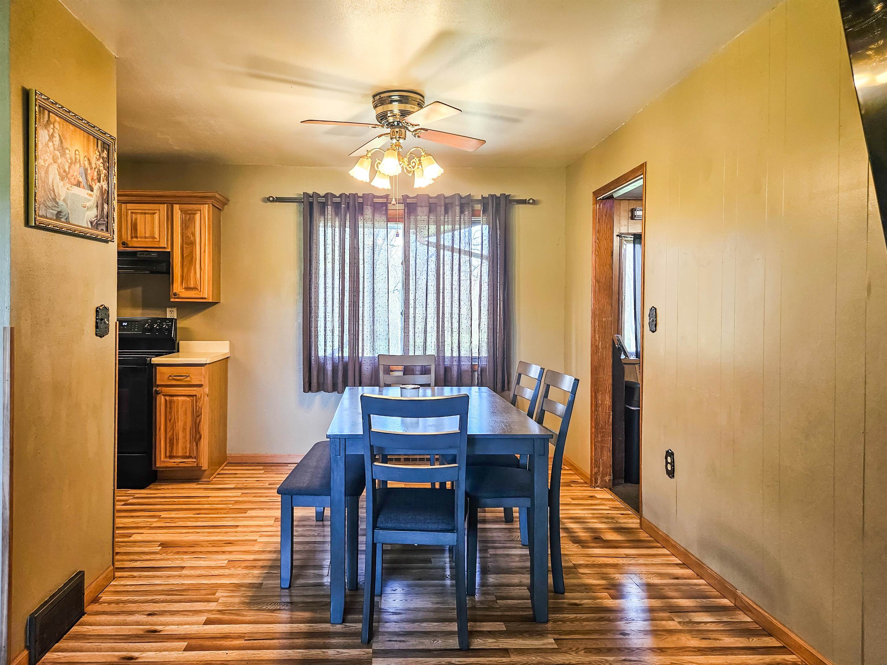 10726 West County Rd K Beloit, WI 53511 - Photo 10 of 36