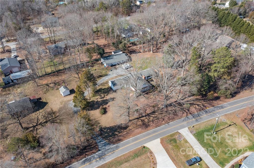 2501 Whitley Road Fort Mill, SC 29708 - Photo 44 of 46 a view of a yard with wooden fence