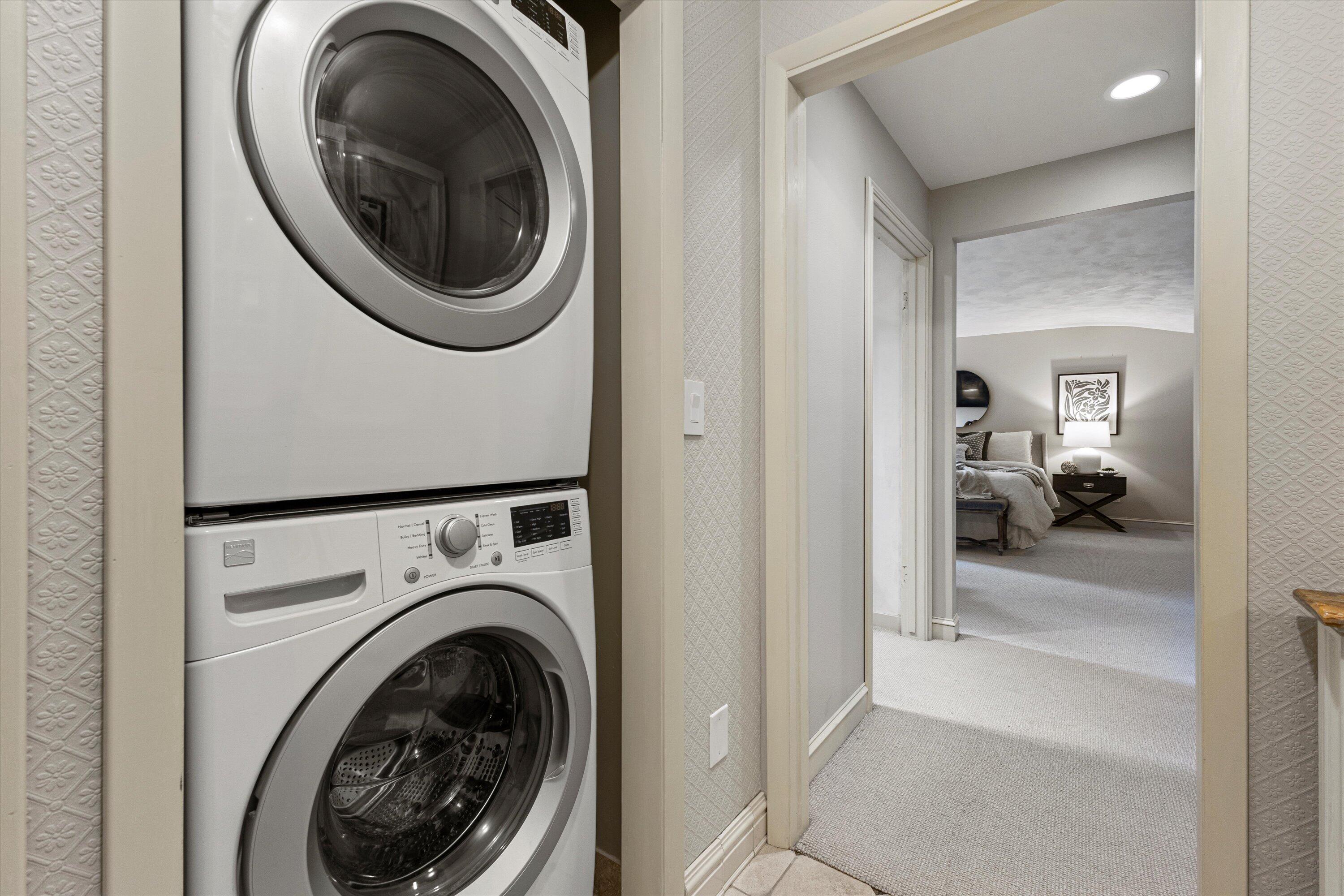 1465 West County Line Road River Hills, WI 53217 - Photo 21 of 49 In suite laundry