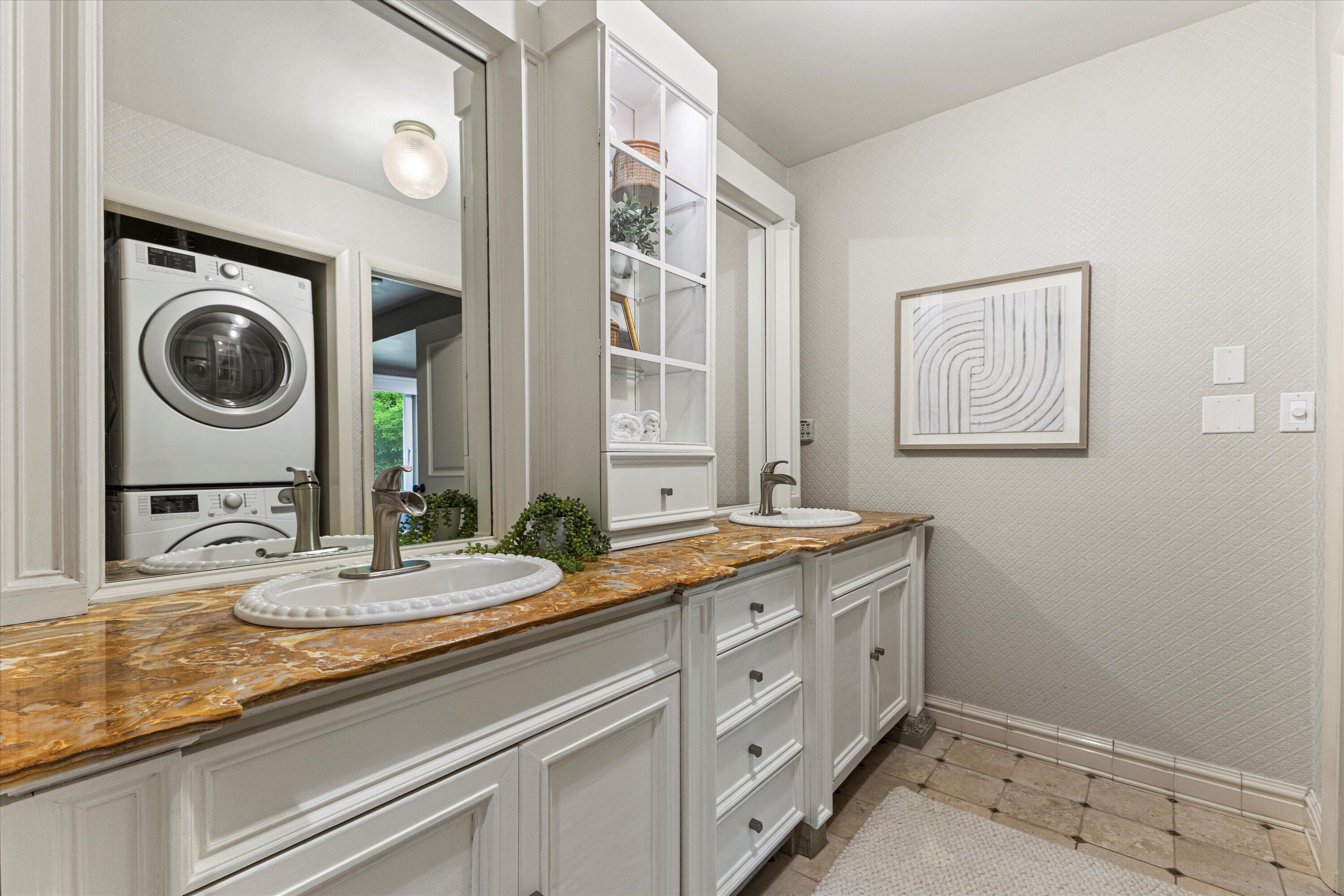 1465 West County Line Road River Hills, WI 53217 - Photo 22 of 49 42-IMG_2786