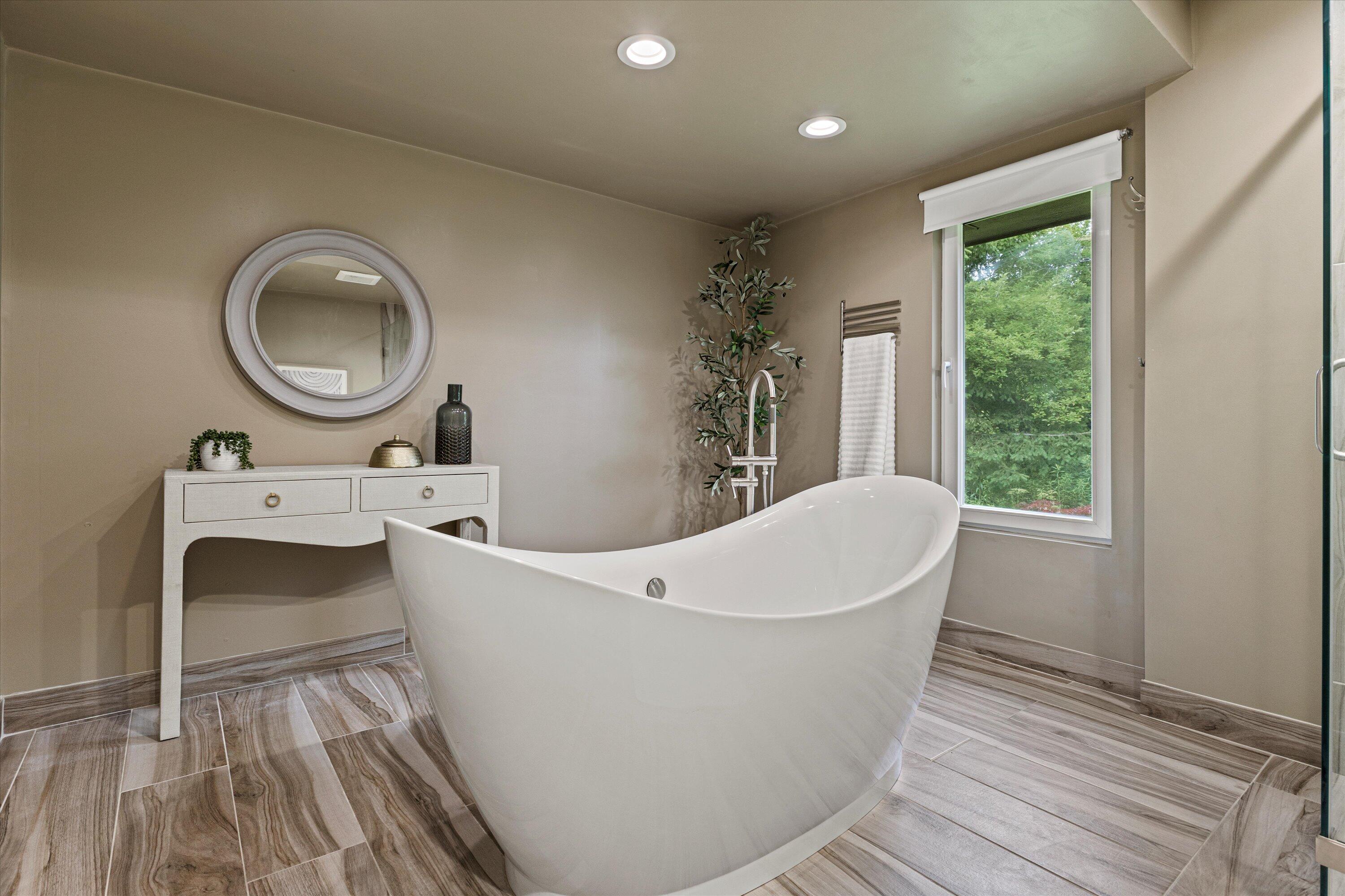 1465 West County Line Road River Hills, WI 53217 - Photo 24 of 49 45-IMG_2834