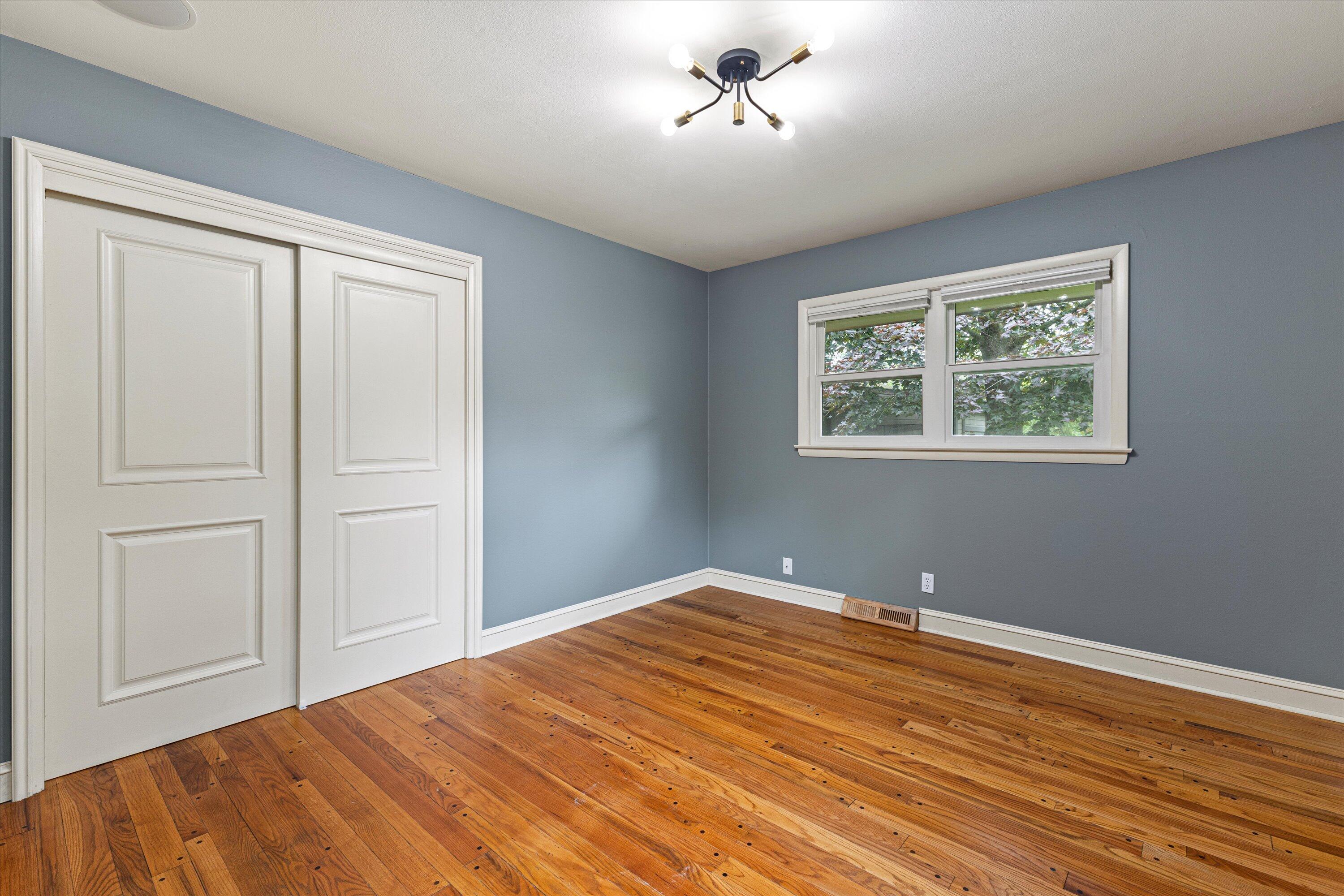 1465 West County Line Road River Hills, WI 53217 - Photo 28 of 49 Bedroom 2