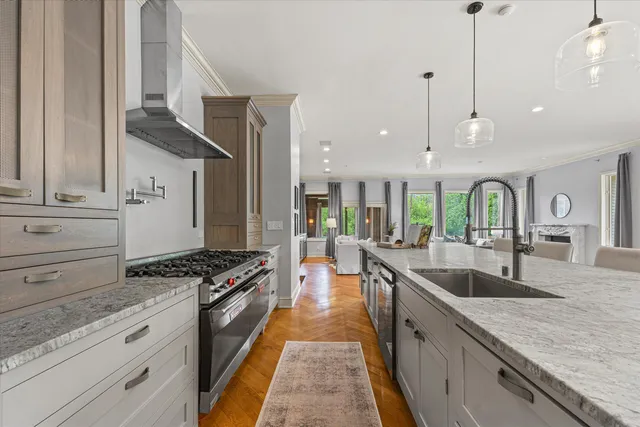 $889,000 | 1465 West County Line Road, River Hills, WI 53217