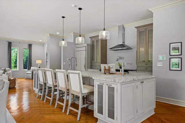 $889,000 | 1465 West County Line Road, River Hills, WI 53217