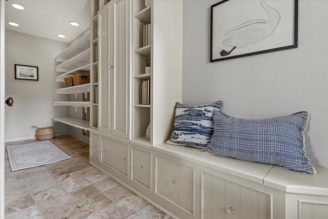 $889,000 | 1465 West County Line Road, River Hills, WI 53217