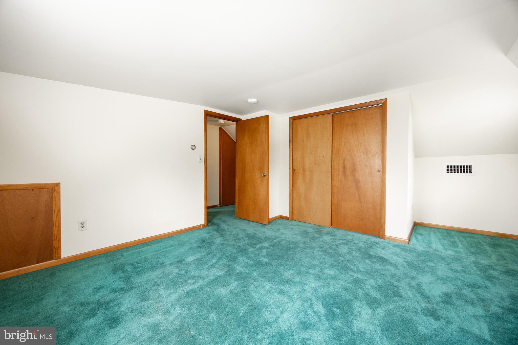 933 Forty Foot Road Hatfield, PA 19440 - Photo 16 of 28 a view of room with yard