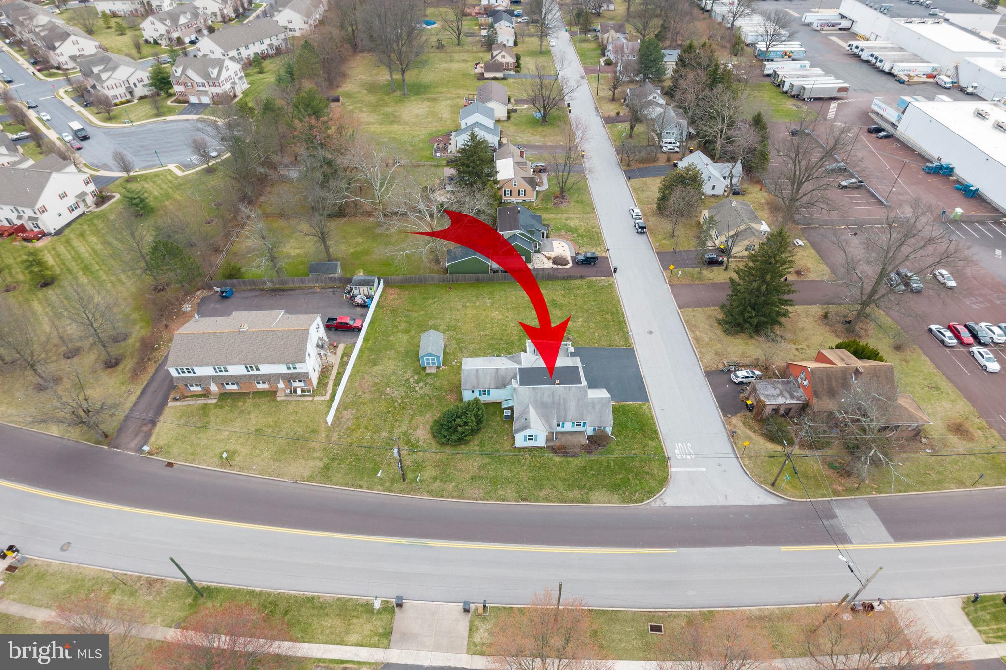 933 Forty Foot Road Hatfield, PA 19440 - Photo 20 of 28 a view of swimming pool