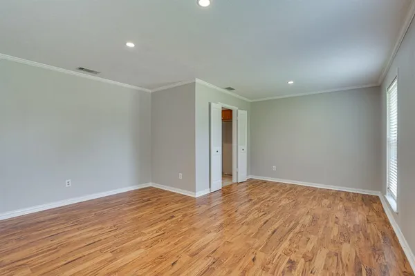 $2,490 | 420 Cambridge Drive, Richardson, TX 75080