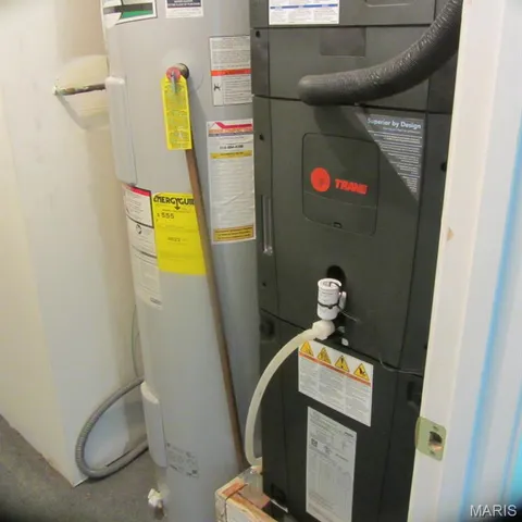 $59,900 | 2840 Blackforest Drive, Unit B, St. Louis, MO 63129