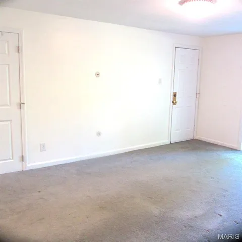 $59,900 | 2840 Blackforest Drive, Unit B, St. Louis, MO 63129