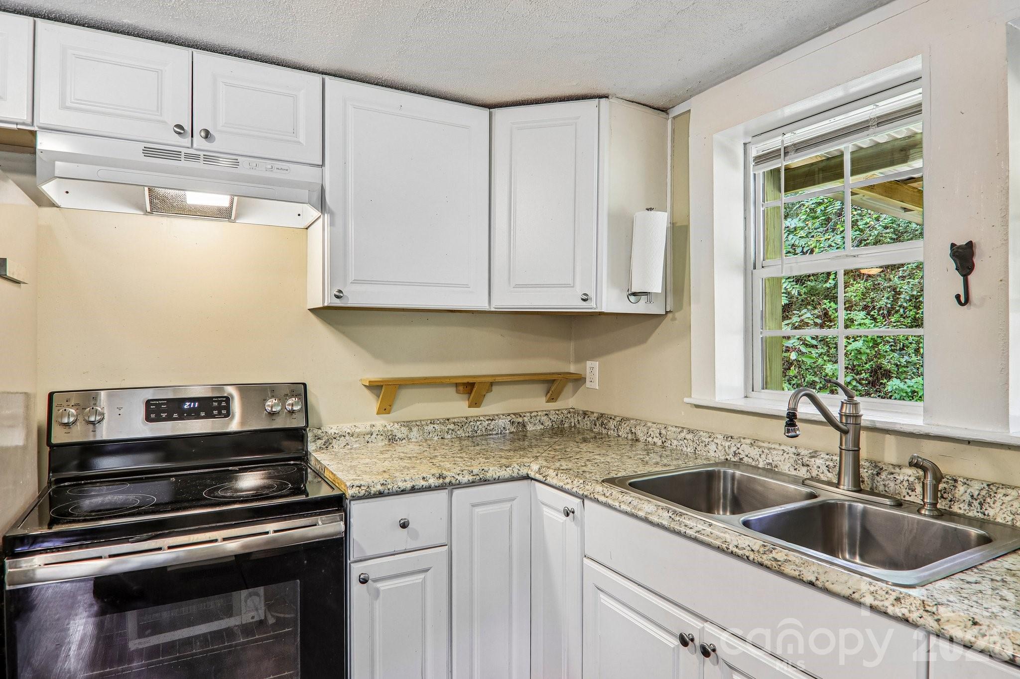 418 Sharptown Road Canton, NC 28716 - Photo 20 of 47 Gallery Image 20